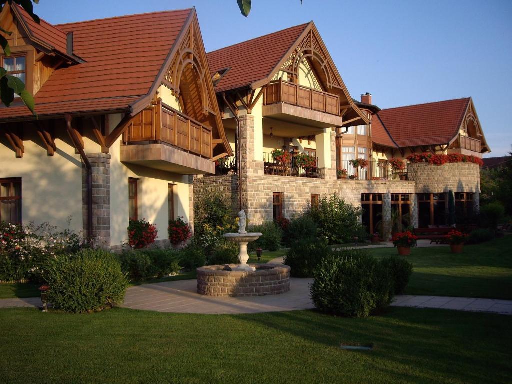 אגר Palazzo Wellness Villa מראה חיצוני תמונה
